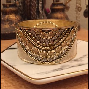 Chunky bracelet from Buckle